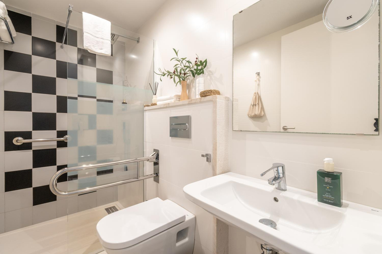 Bathroom 4, Ca na Rossa, Baleares