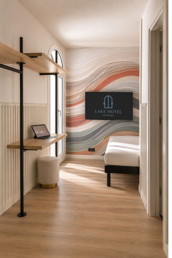 Bedroom 3, Lake Hotel Ifigenia, Trento