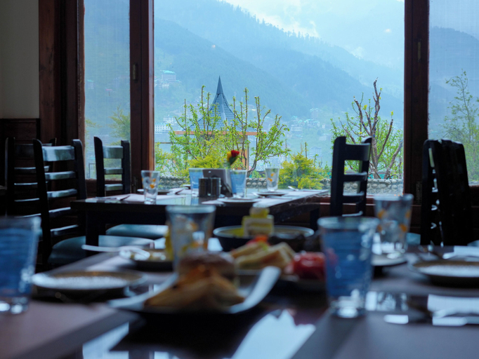 Dining 5, The Radiant Resort Manali, Kullu