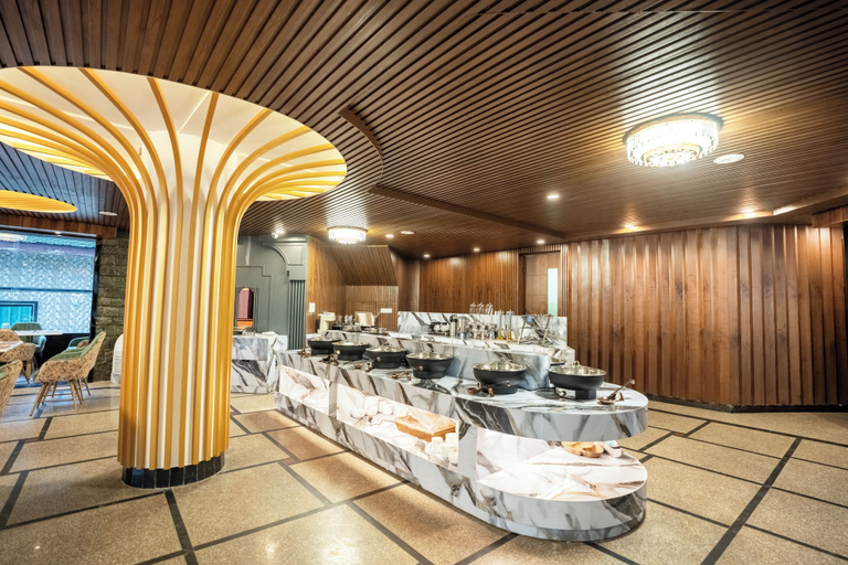 Restaurant, Sindh Resort and Spa, Ganderbal