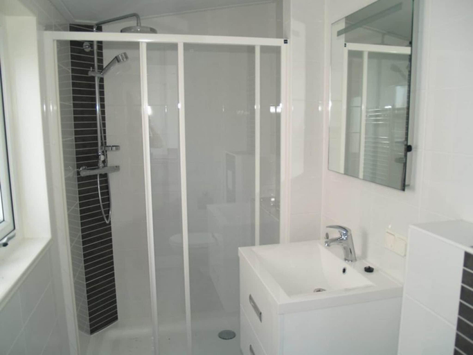 Bathroom, Charming Chalet in De Rijp, Graft-De Rijp