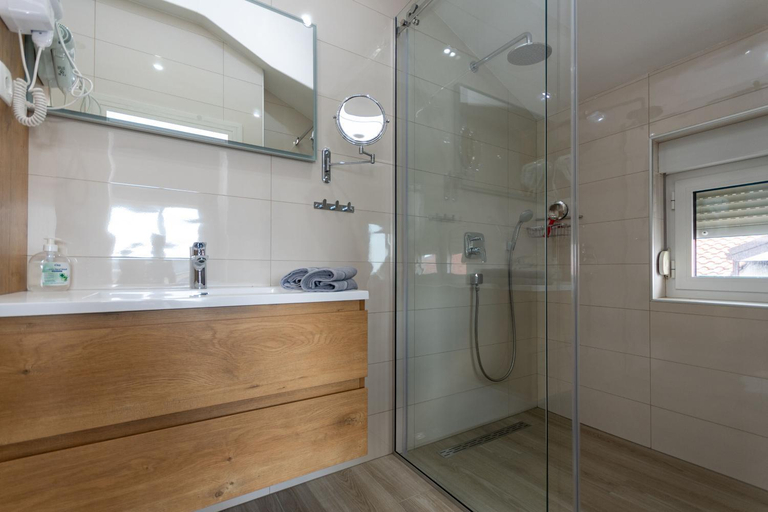 Bathroom 5, Apartments Luxury Horizon, Tisno