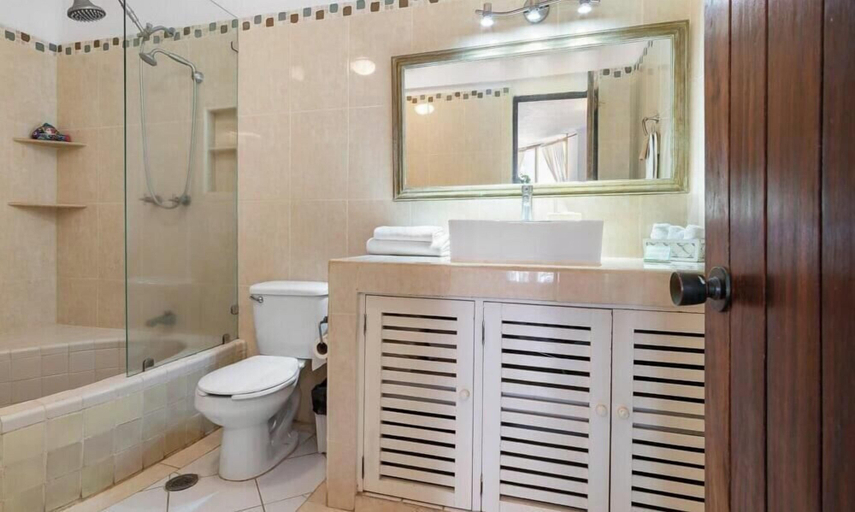 Bathroom 4, Ocean view 2Br Condo-Balcony-Beach-Pool - 305, Puerto Vallarta