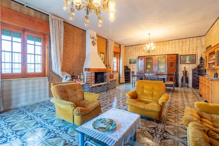 Others 4, Villa Joseph, Ragusa
