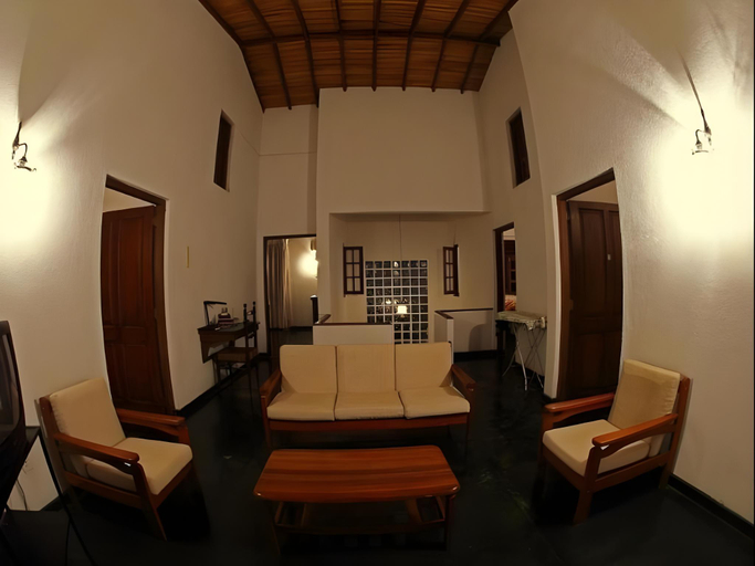 Public Area 2, Primrose Bungalow, K.F.G. & G. Korale