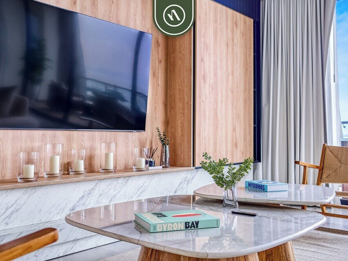 Interior 2, Luxury Oceanfront 3 BR Condo With Balcony, Compostela