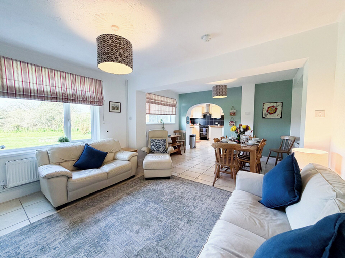 Others 5, Maytree Cottage - 4 Bedroom Holiday Home - Tenby, Pembrokeshire