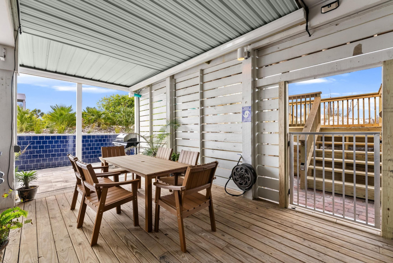 Terrace/patio 2, Beachfront House - Casa Bella Del Sol, Gulf