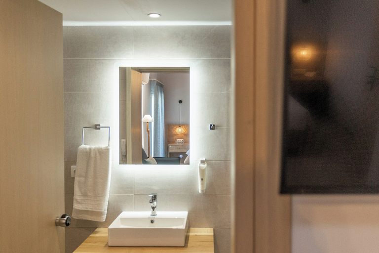 Bathroom 5, Telesilla Hotel, Ionian Islands