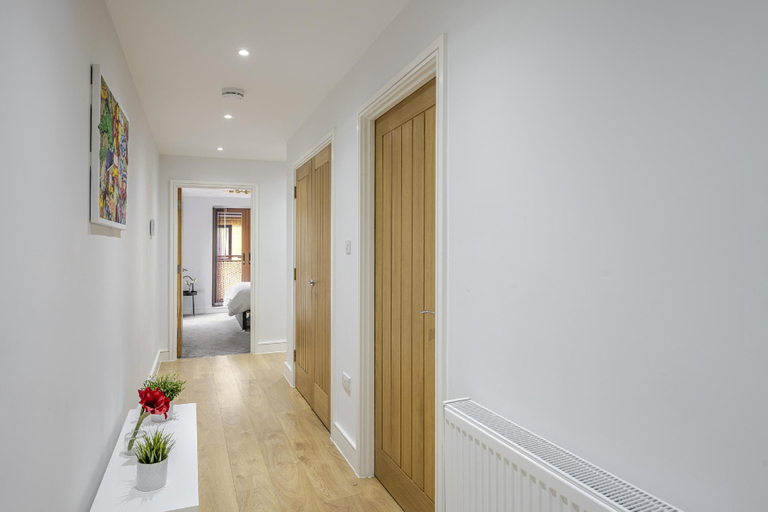 Others 3, Premium apartment in Chelmsford | Long Stays Welcome, Essex