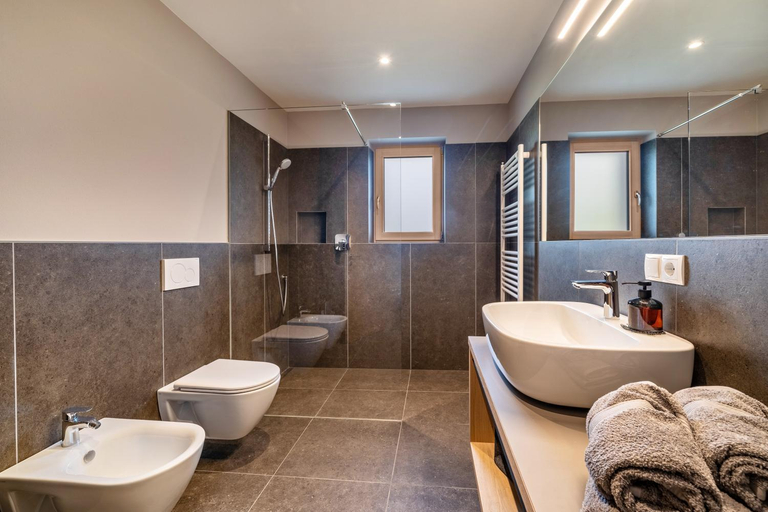 Bathroom, Wiesgut Ferienwohnung Gala, Bolzano