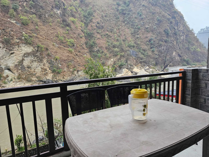 Restaurant 2, Chandresh Homestay, Kullu