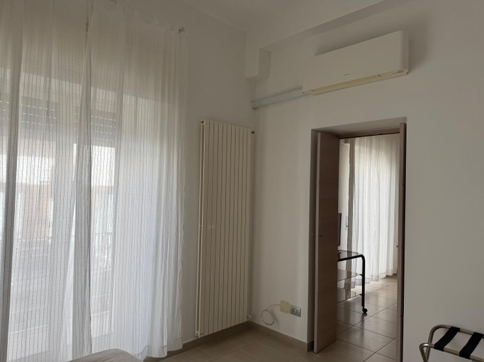 Others 4, B&B Soldano, Foggia