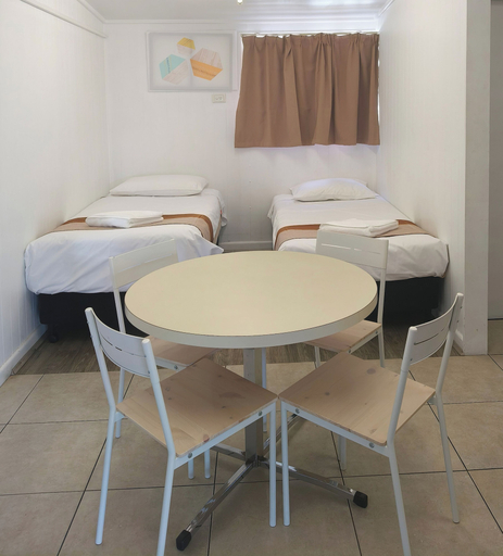 Bedroom 3, Motel Myall, Dalby