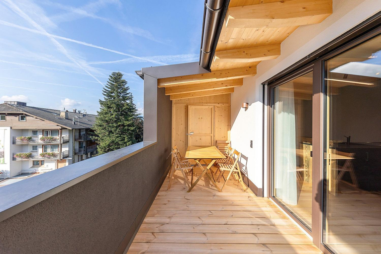 Others 2, Apartments Schlernheim, Bolzano