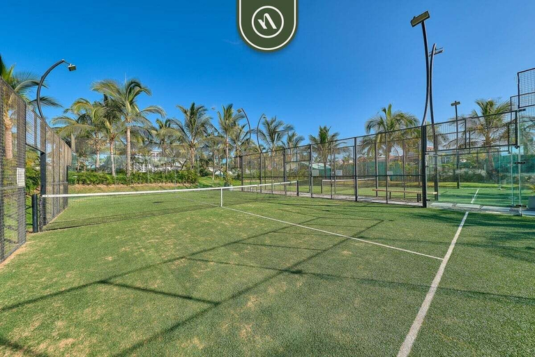 Sport court 5, Oceanfront 2BR Condo - Pool - Cevicheria - Beach, Compostela