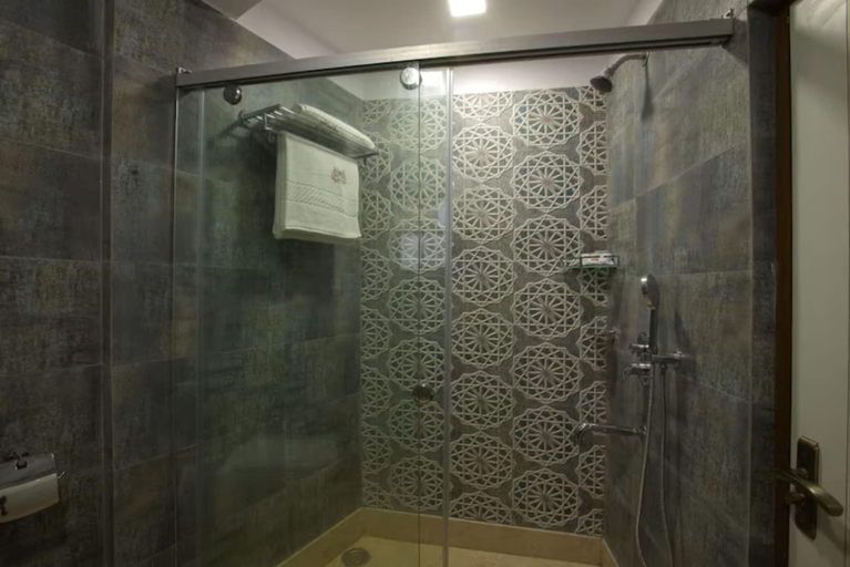 Bathroom, Hotel Orion Crystal, Kolkata