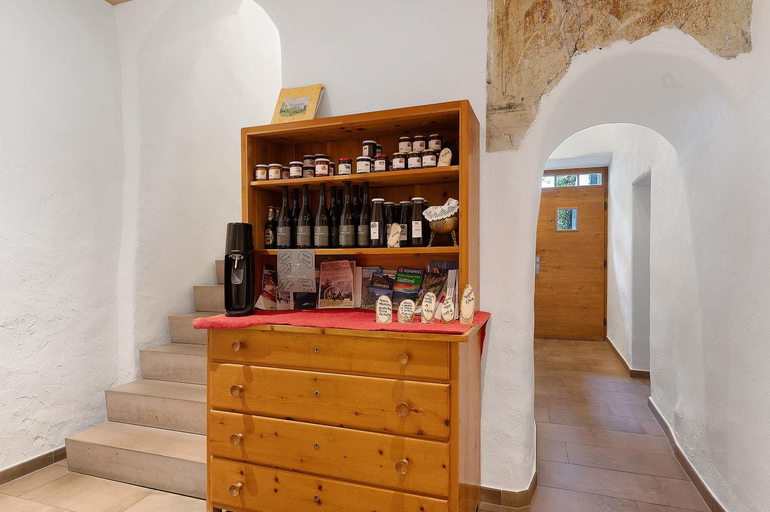 Food & Drinks 4, Schloss Gravetsch, Bolzano