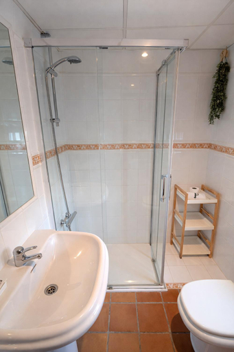 Bathroom 3, Apartamentos Plaza, Córdoba