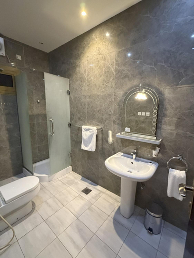 Bathroom 5, ALMayar Hotel, Al Madinah Al Munawwarah