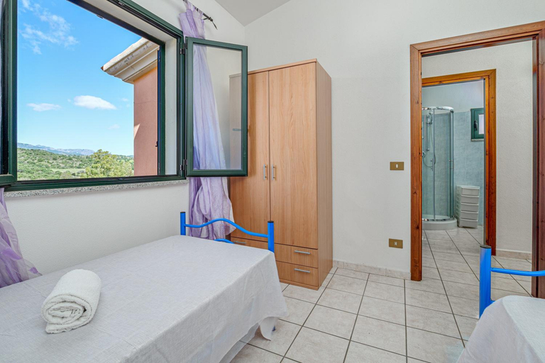 Bedroom 2, Limpiddu, Nuoro