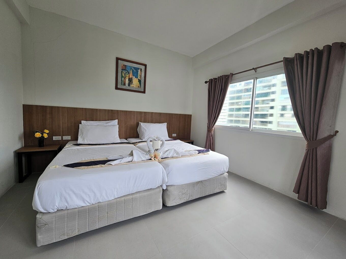 Room 2, PL Residence Hotel Patamnak Soi 3, Pattaya