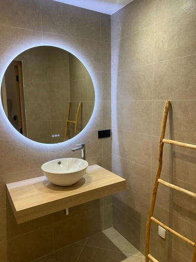 Bathroom 5, Mer et soleil appartements, Var