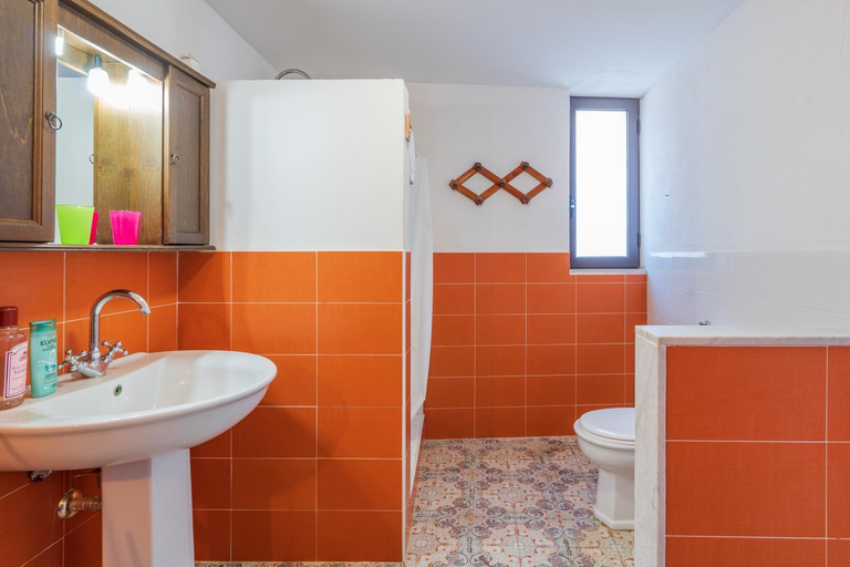 Bathroom 4, Bes Beach - Villa con piscina, Syracuse