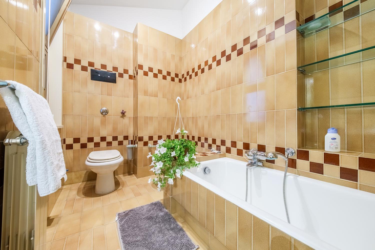 Bathroom 3, Casa Aurora, Messina