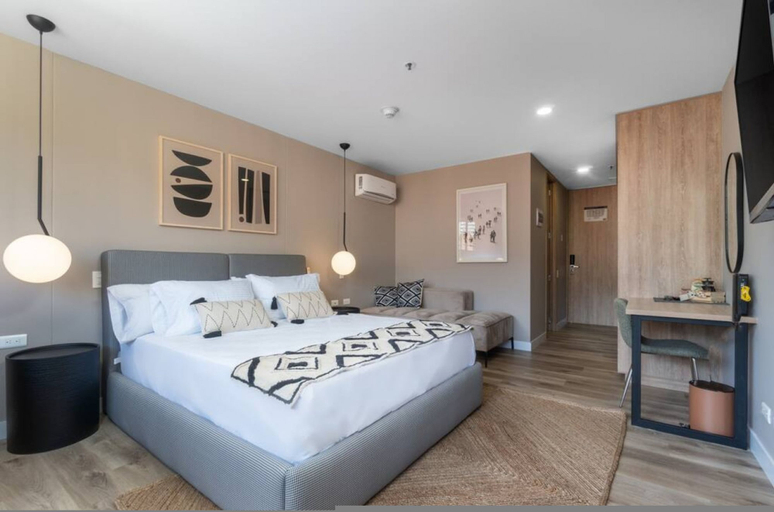 Room 4, Go Living Suites - 1111, Medellín