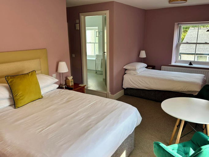 Bedroom 2, The Lion Hotel, Powys
