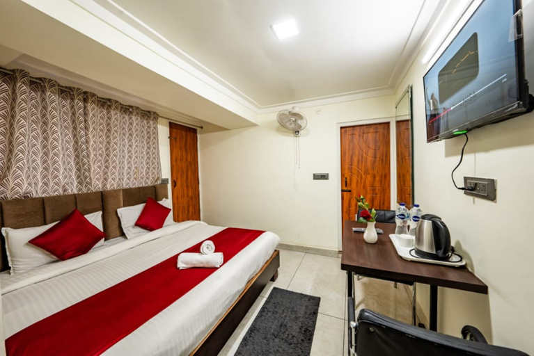 Room 4, Little Heaven - Mall RD, Nainital