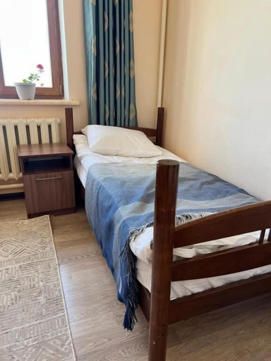 Room 3, Maksathouse, Ysyk-Köl (lake)