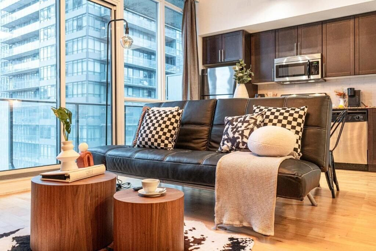 Interior, GSuites Downtown, Toronto