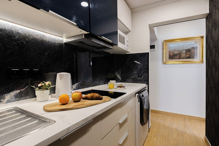Food & Drinks 4, UNIT Short Rent Apartment by Warsaw Metro Station, Warsaw