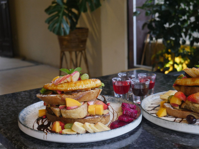 Food & Drinks 5, Kalash Parkaze and Tent Inn, Gandaki