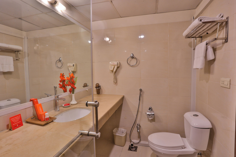Bathroom 5, Avari Xpress Islamabad, Islamabad