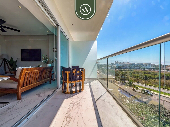 View from room 4, Luxury 3 BR Condo - Beach Access 1 Block Away, Compostela