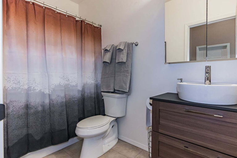 Bathroom 3, Elk Rim 1156 Pine, Gila