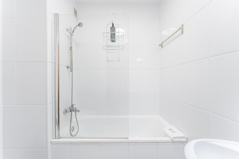 Bathroom 3, GuestReady - Gaia Gardens Apartments, Vila Nova de Gaia