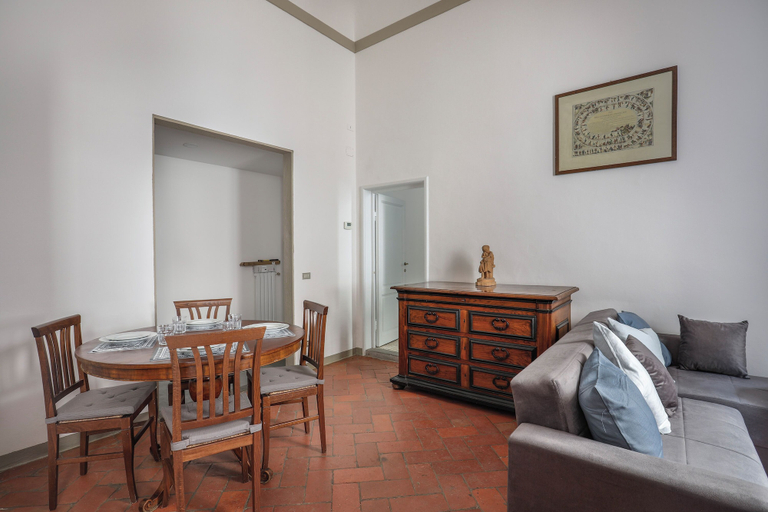 Others 5, 2 Bedroom Apartment in Florence's Heart, Florence