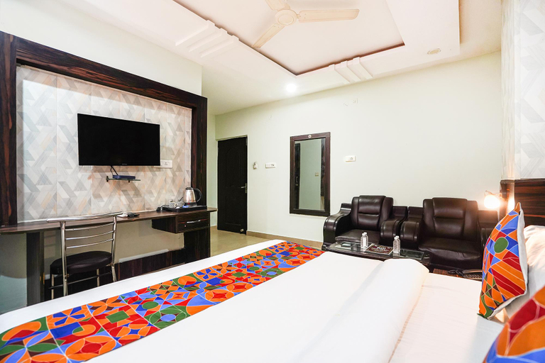 Bedroom 5, Fabhotel The Max, Lucknow