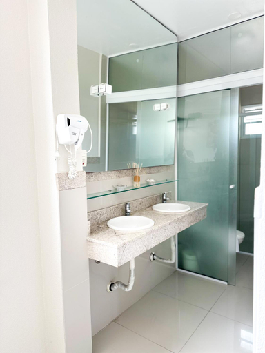 Bathroom 2, Hotel Geranius Ingleses, Florianopolis