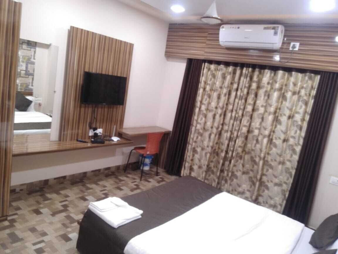 Room 5, Hotel Landmark Inn, Raigarh