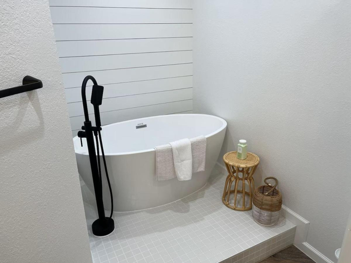 Bathroom 2, Sunchase IV by South Padre Resort Rentals, Cameron
