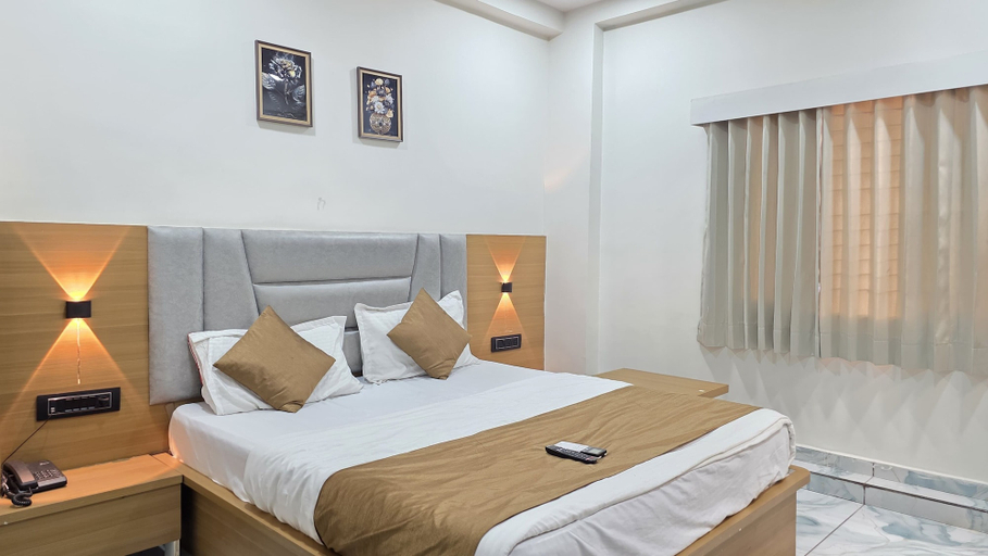 Room 4, Hotel CTM Lake, Ahmadabad