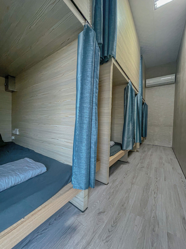 Room 5, O2 dive hostel, Pingtung