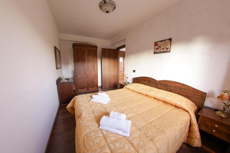 Bedroom 3, Hotel River, L'Aquila