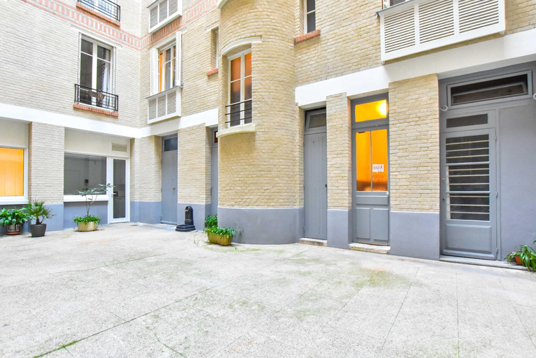 Others 1, Charming studio for 2 people, Paris
