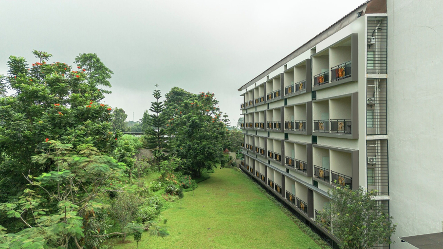 exterior 19